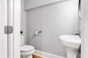 9 Park St, Boston, MA 02122 - Photo 22