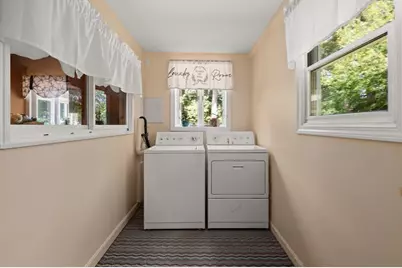 20 Hemlock Rd, Tewksbury, MA 01876 - Photo 16