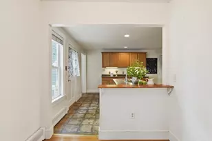 28 Winter St, Easthampton, MA 01027 - Photo 10