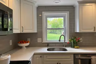 129 Elm St, Agawam, MA 01001 - Photo 16