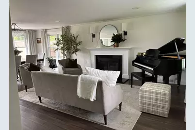 129 Elm St, Agawam, MA 01001 - Photo 18