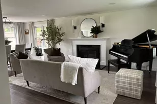 129 Elm St, Agawam, MA 01001 - Photo 18