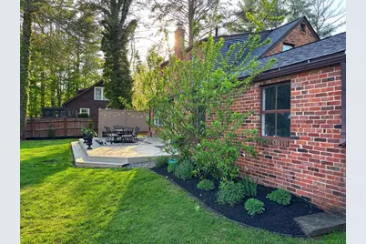129 Elm St, Agawam, MA 01001 - Photo 6