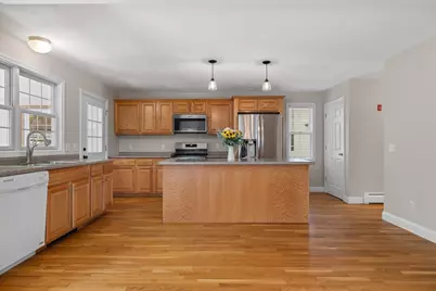 608 Church St, Northbridge, MA 01588 - Photo 8