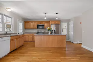 608 Church St, Northbridge, MA 01588 - Photo 8