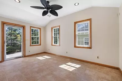 608 Church St, Northbridge, MA 01588 - Photo 18