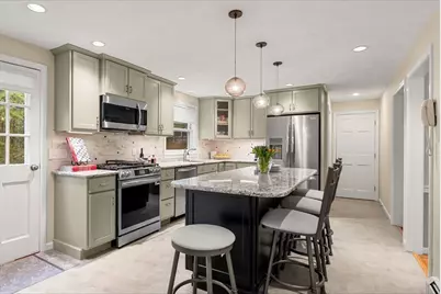 13 Laconia Cir, North Andover, MA 01845 - Photo 4
