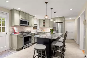 13 Laconia Cir, North Andover, MA 01845 - Photo 4