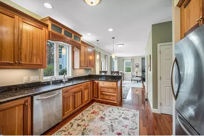 37 Beechwood Dr, Haverhill, MA 01832 - Photo 18