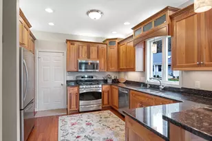 37 Beechwood Dr, Haverhill, MA 01832 - Photo 12