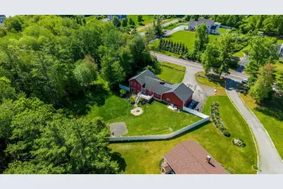 135 County St, Lakeville, MA 02347 - Photo 40
