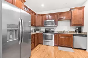 62 Abigail Way, Reading, MA 01867 - Photo 10