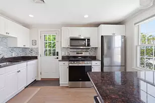 11 Columbia Rd, Wakefield, MA 01880 - Photo 4