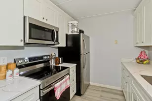 24 Maple Crest Cir, Holyoke, MA 01040 - Photo 12