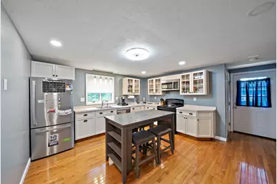 136 Elm St, Halifax, MA 02338 - Photo 6