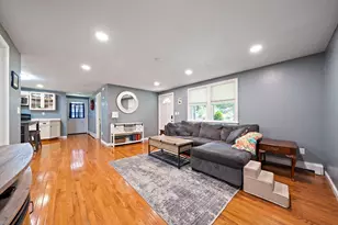 136 Elm St, Halifax, MA 02338 - Photo 12
