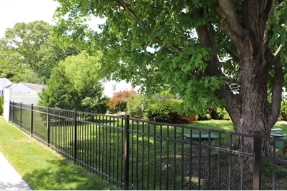 24 Circle Drive, West Springfield, MA 01089 - Photo 4
