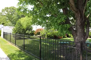 24 Circle Dr, West Springfield, MA 01089 - Photo 4