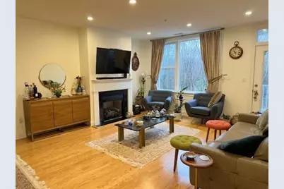 2 Inwood Dr #2010, Woburn, MA 01801 - Photo 2