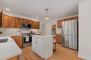 8 Cardinal Cir, Shrewsbury, MA 01545 - Photo 14