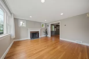 560 Pond St, Weymouth, MA 02190 - Photo 6