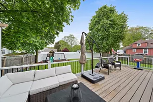 560 Pond St, Weymouth, MA 02190 - Photo 32