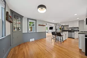 560 Pond St, Weymouth, MA 02190 - Photo 22