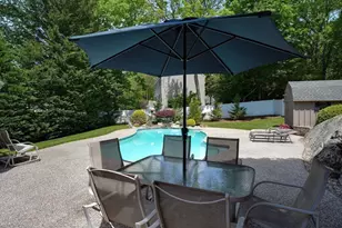 28 Edgemere St, Melrose, MA 02176 - Photo 24