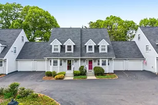 20 Cinnamon Cir, Walpole, MA 02081 - Photo 2