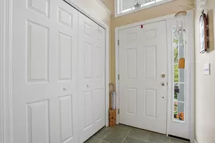 9 Robert Cir, Grafton, MA 01536 - Photo 4