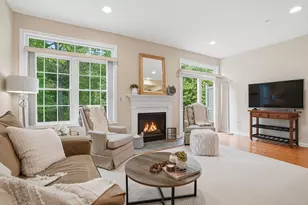 9 Robert Cir, Grafton, MA 01536 - Photo 6