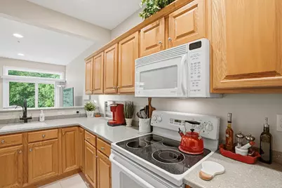 9 Robert Cir #9, Grafton, MA 01536 - Photo 16