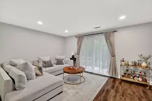 425 Maple Brook Rd, Bellingham, MA 02019 - Photo 6