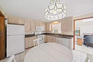 6 Sandy Ridge Cir, Sharon, MA 02067 - Photo 8
