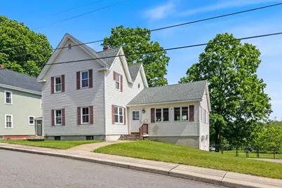 3 Glenwood St, Amesbury, MA 01913 - Photo 2
