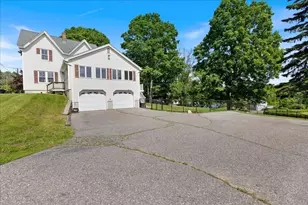 3 Glenwood St, Amesbury, MA 01913 - Photo 4