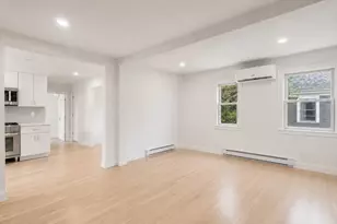 85 School St, Boston, MA 02129 - Photo 2