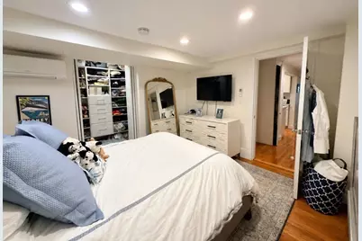 41 Pickney St #B, Boston, MA 02114 - Photo 12