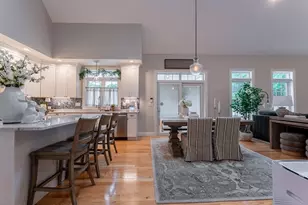 38 Cherry St, Hudson, MA 01749 - Photo 4