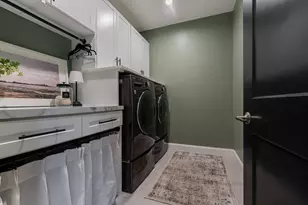 38 Cherry St, Hudson, MA 01749 - Photo 16