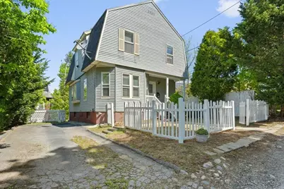 3 Wallace St, Worcester, MA 01605 - Photo 2