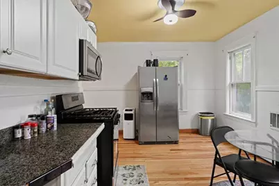 3 Wallace St, Worcester, MA 01605 - Photo 12