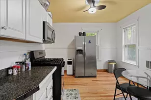 3 Wallace St, Worcester, MA 01605 - Photo 12