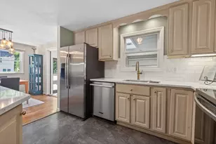 60 Riverview Cir, Wayland, MA 01778 - Photo 6