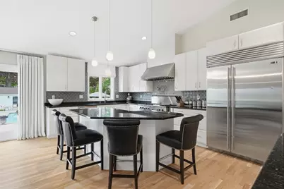 6 Victoria Rd, Manchester by the Sea, MA 01944 - Photo 8