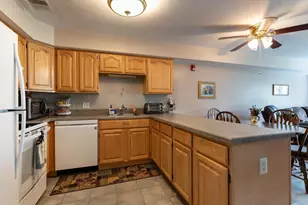 24 Greenleaves, Amherst, MA 01002 - Photo 4
