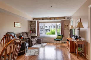 24 Greenleaves, Amherst, MA 01002 - Photo 2