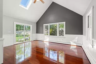 27 Cross St, Medfield, MA 02052 - Photo 12