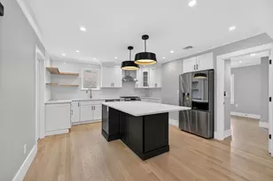 29 Hanson St, Somerville, MA 02143 - Photo 6