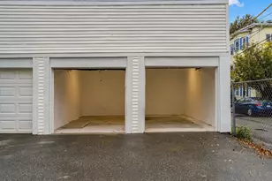 29 Hanson St, Somerville, MA 02143 - Photo 40
